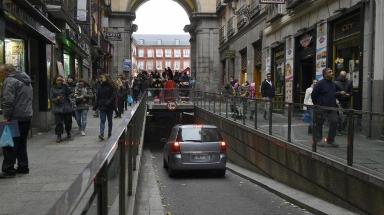 Apartamentos Felipe IV Plaza Mayor Madrid Kültér fotó